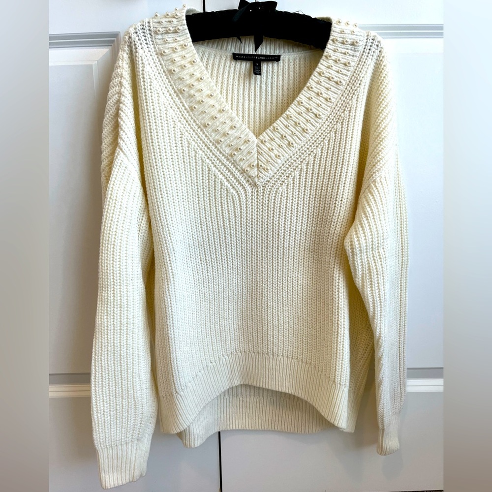 WHBM V-neck Hi-Lo Sweater